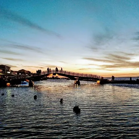 *elia*/5' From Town & Sea/ Mountain View *